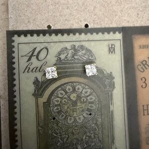 Solid gold 10kt 4mm princess cut cz solitaire earrings